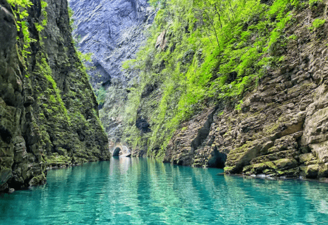 四海云游恩施旅游必去十大景点